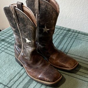 Twisted X Brown Leather Boots with Texas Flag Star Detail size 5